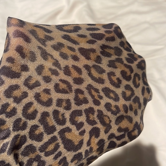 New Guess Marciano Stretch Leopard Animal Print Hosiery Panty Hose XS S - Picture 7 of 7